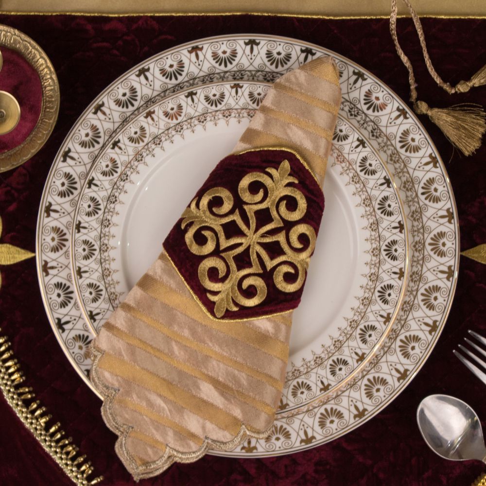 Nawab Dining Set