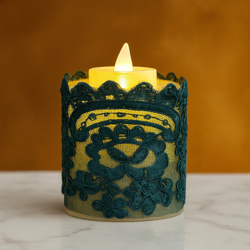 Noor Émeraude – Lace Wrapped LED Candle