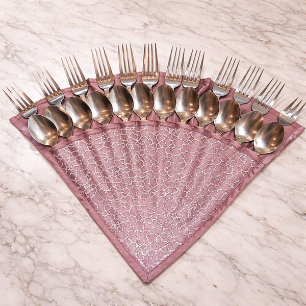 Élan Fan Shape Cutlery Holder