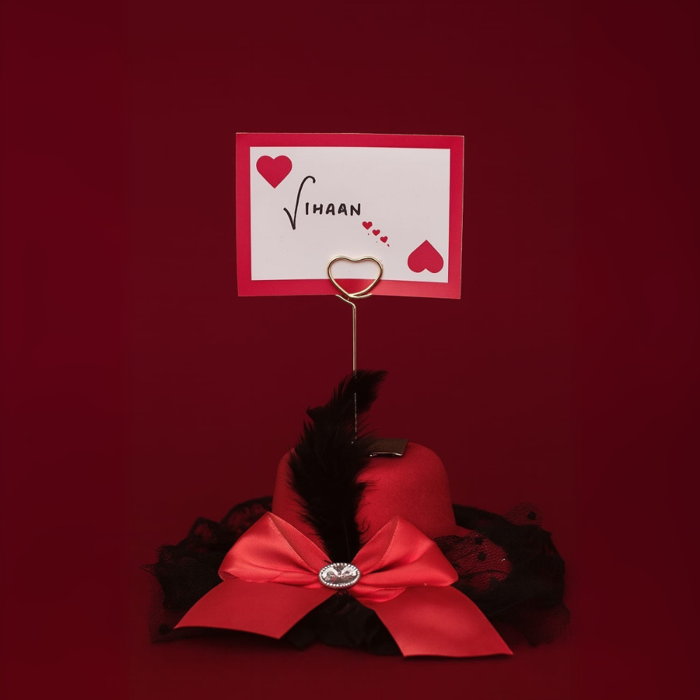 Enchanté Mini Hat Name Card Holder