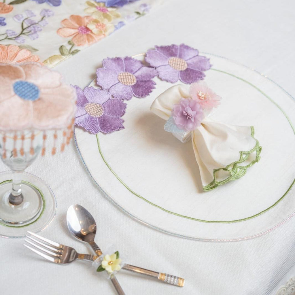 Full Bloom Mat, Napkin & Napkin Ring