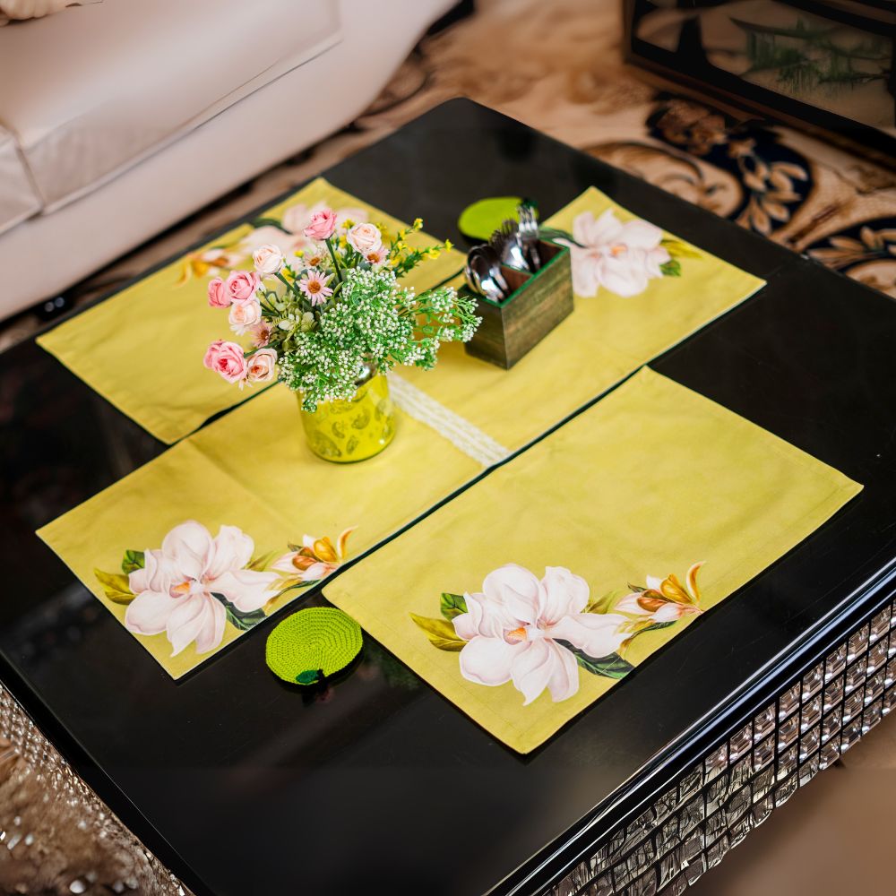 Intimate Dining Table Decor