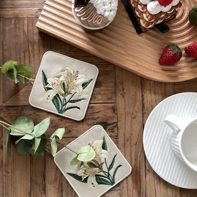 Lily Coaster