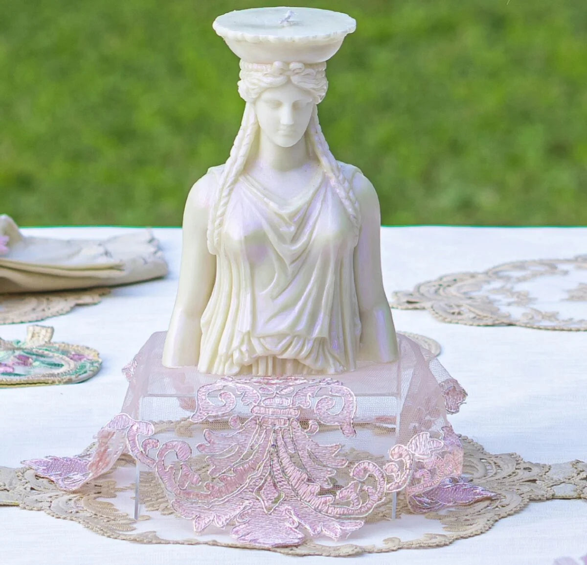 Majesty Candle
