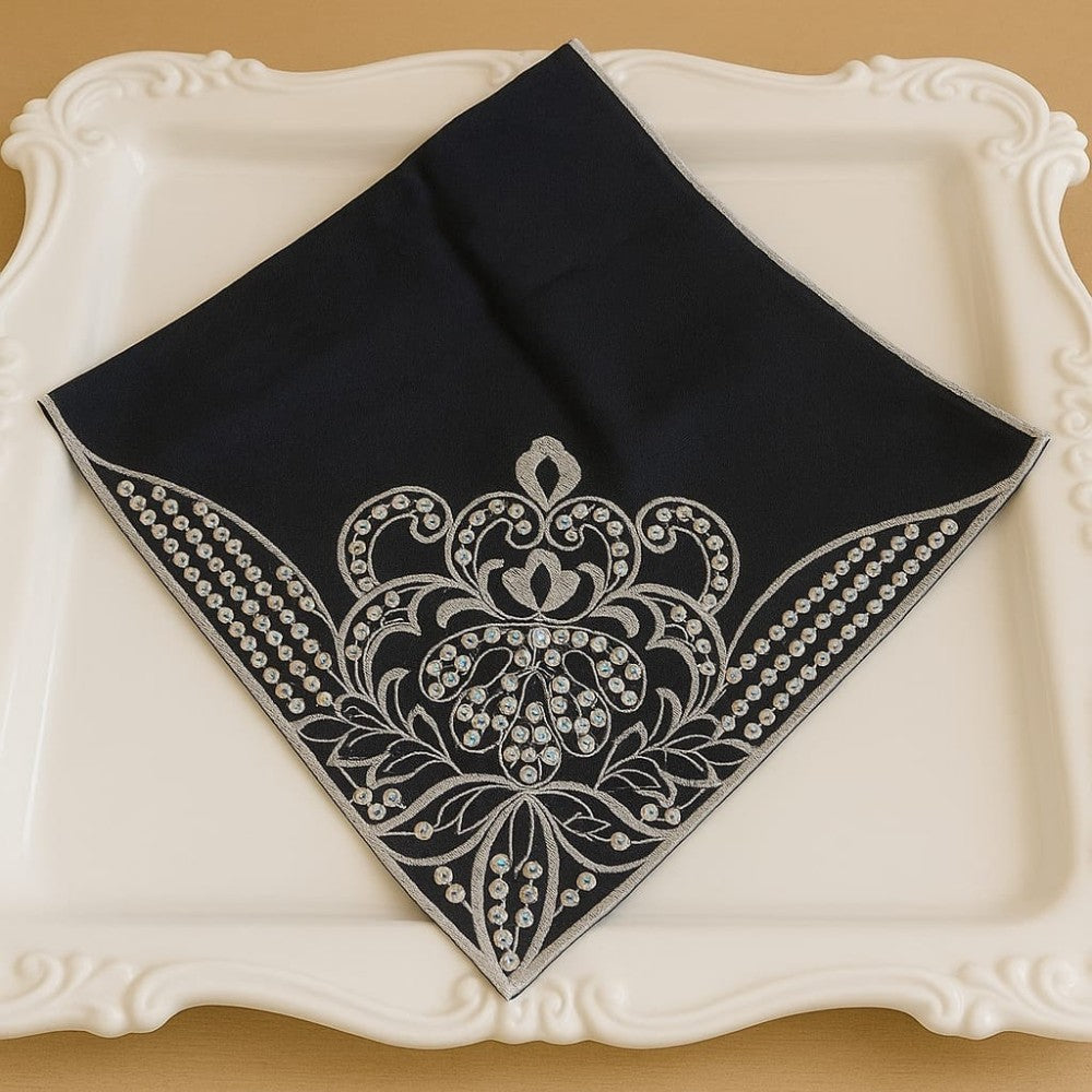Noir Tray Veil