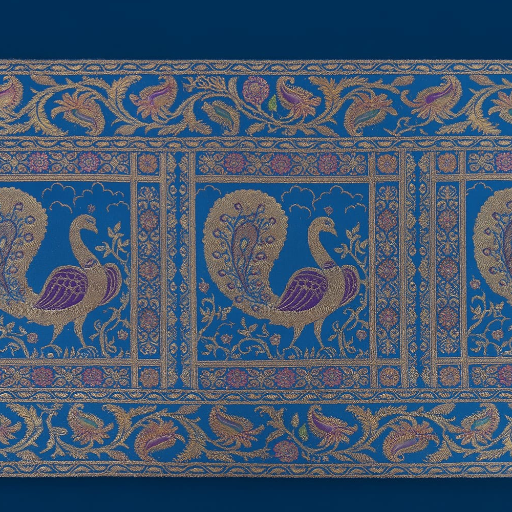 Peacock Grandeur Runner