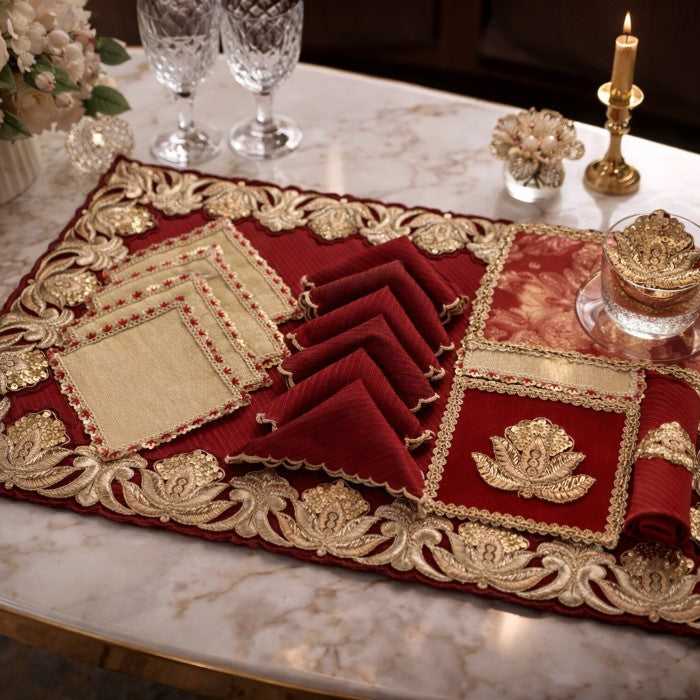 The Royal Vermilion Hosting Set