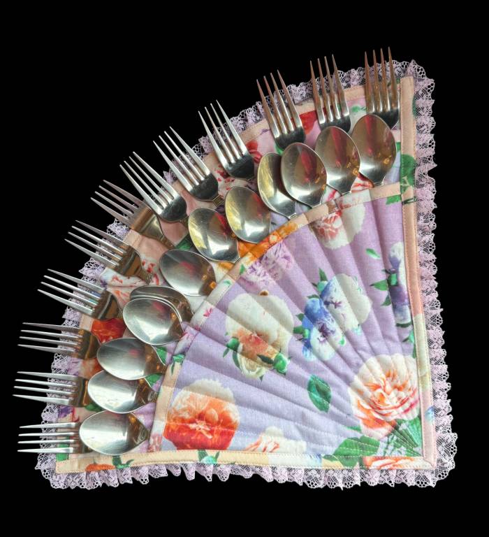 Vintage Bloom Cutlery Holder